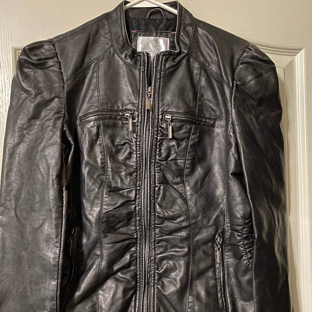 Black leather jacket. Size XL juniors.